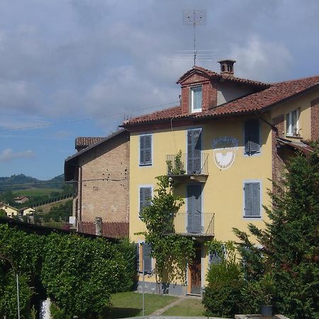 فيلا Gran Collina San Damiano dʼAsti المظهر الخارجي الصورة